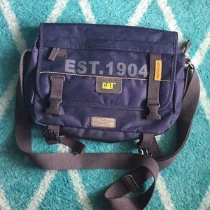 Like new CAT messenger bag